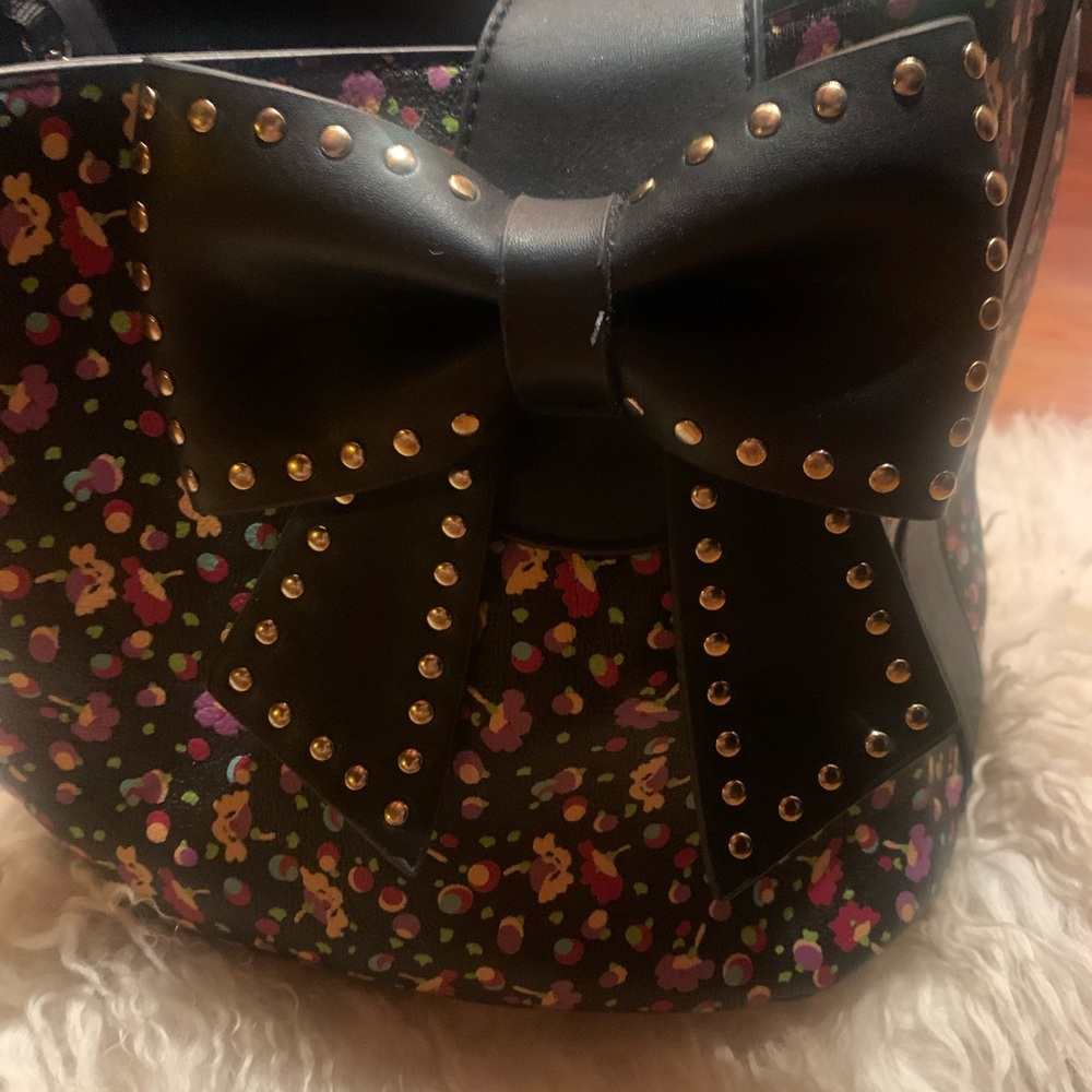 Betsey Johnson Black Floral Studded Bow Shoulder Bag - Picture 8 of 9